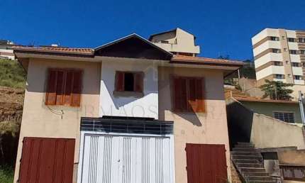 Casa com 3 quartos à venda na Rua Arlindo Carneiro, 475, Monte Verde, Poços de Caldas, 282 m2 por R$ 580.000
