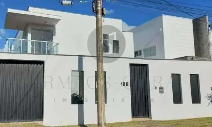Casa com 3 quartos à venda na Rua Berlim, 109, Jardim Europa, Poços de Caldas, 370 m2 por R$ 2.000.000