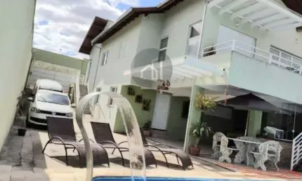 Casa com 3 quartos à venda na Rua Antônio Acconcia, 80, Jardim Doutor Ottoni, Poços de Caldas, 427 m2 por R$ 950.000