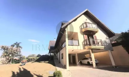Casa com 4 quartos à venda na Rua Paschoal Risola, 389, Chácara São Francisco, Poços de Caldas, 668 m2 por R$ 2.800.000