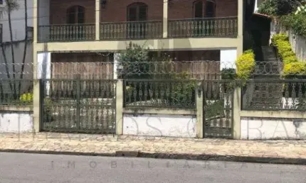 Casa com 4 quartos à venda na Rua Laguna, 29, Jardim dos Estados, Poços de Caldas, 552 m2 por R$ 1.500.000