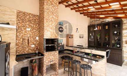 Casa com 3 quartos à venda na Avenida Gabriela Ferreira de Bem, 180, Campo das Antas, Poços de Caldas, 144 m2 por R$ 690.000