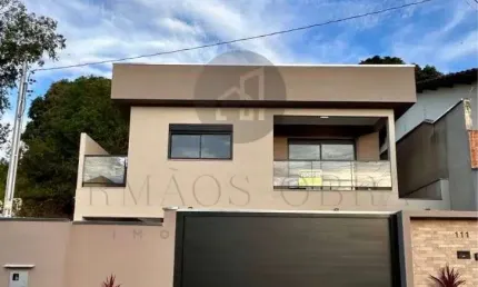 Casa com 3 quartos à venda na rua josé de oliveira magalhães, 111, residencial são bernardo, poços de caldas, 166 m2 por r$ 900.000