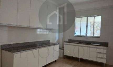 Apartamento com 3 quartos para alugar na Rua Pedro Severini Netto, 35, Jardim das Azaléias, Poços de Caldas, 100 m2 por R$ 2.000