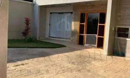 CASA TERREA MARAVILHOSA BAIRRO PROXIMO DO CENTRO DE POCOS DE CALDAS