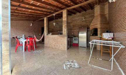 Casa com 3 quartos à venda na Rua João Nery Sobrinho, 40, Santa Maria, Poços de Caldas, 230 m2 por R$ 850.000