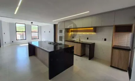 Casa com 4 quartos à venda na Avenida Julieta Palhares, 288, Jardim Novo Mundo, Poços de Caldas, 275 m2 por R$ 1.300.000