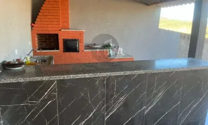 Chácara / sítio com 2 quartos à venda na Rua Leontina Generoso, 1, São Conrado, Poços de Caldas, 160 m2 por R$ 450.000