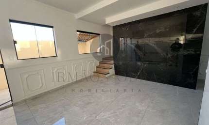 Casa com 3 quartos à venda na Rua Maria José Alves, 110, Estância Poços de Caldas, Poços de Caldas por R$ 380.000