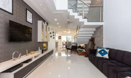 Casa de Condomínio com 4 quartos  à venda, 330.00 m2 por R$1890000.00  - Boqueirao - Curitiba/PR