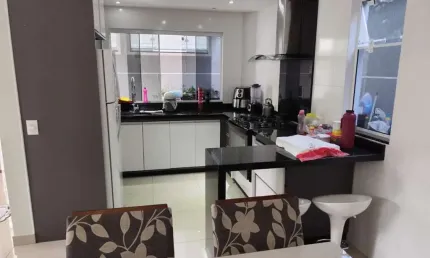 Sobrado com 3 quartos  à venda, 125.91 m2 por R$690000.00  - Campo Comprido - Curitiba/PR