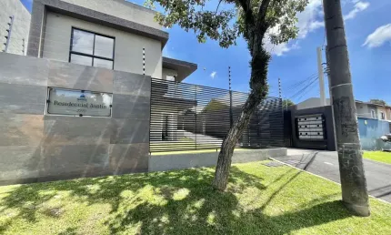 Sobrado com 3 quartos  à venda, 115.00 m2 por R$699000.00  - Boqueirao - Curitiba/PR