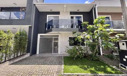 Sobrado com 3 quartos  à venda, 140.00 m2 por R$1200000.00  - Pinheirinho - Curitiba/PR