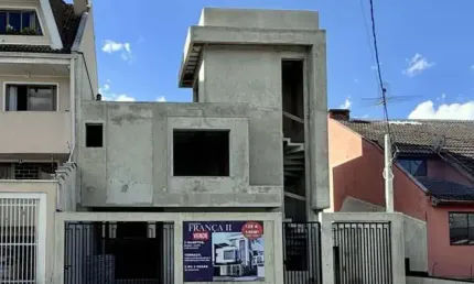 Sobrado com 3 quartos  à venda, 140.00 m2 por R$1100000.00  - Jardim Das Americas - Curitiba/PR