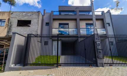 Sobrado com 3 quartos  à venda, 127.92 m2 por R$699000.00  - Uberaba - Curitiba/PR