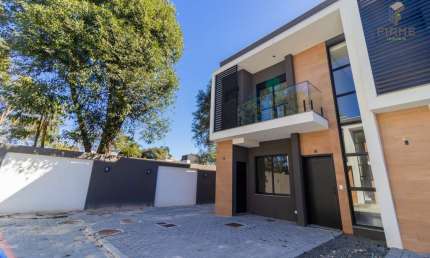 Sobrado com 3 quartos  à venda, 108.01 m2 por R$850000.00  - Boqueirao - Curitiba/PR