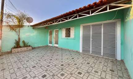 Casa com 3 quartos  à venda, 90.00 m2 por R$380000.00  - Afonso Pena - Sao Jose Dos Pinhais/PR