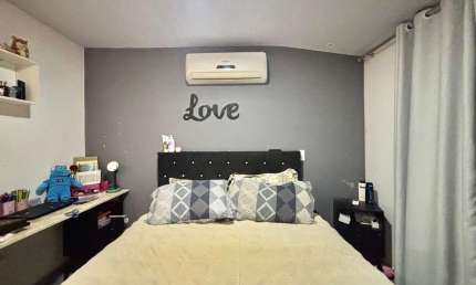 Sobrado com 4 quartos  à venda, 185.00 m2 por R$670000.00  - Quississana - Sao Jose Dos Pinhais/PR