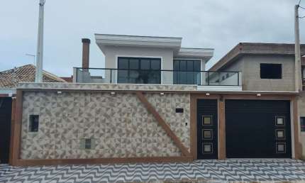Linda casa alto padrão, bairro militar, perto da praia