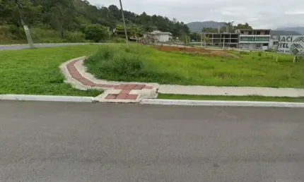 Terreno de esquina à venda no Bairro da Barra, Balneário Camboriú