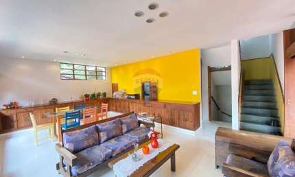 Casa de 262m² em condomínio em Botafogo com 5 quartos (sendo 3 suites0 a venda