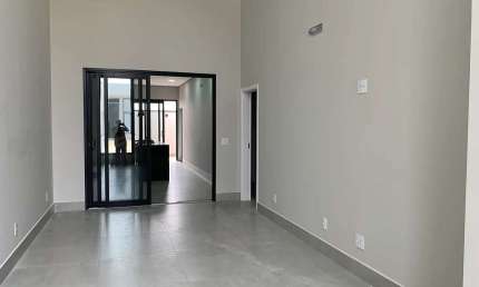 Luxuosa casa em condomínio à venda em Paulínia-SP, Vila Monte Alegre IV: 3 suítes, 2 vagas, 137,77m². Venha conferir!