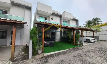 Lauro de Freitas Casa em Condomínio 4/4 2 suítes 675 mil casa solta