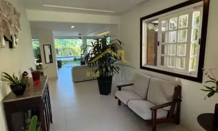 Residencial Quatro Rodas Golf - Itapuã Quatro Rodas Casa MOBILIADA 4/4 453m²