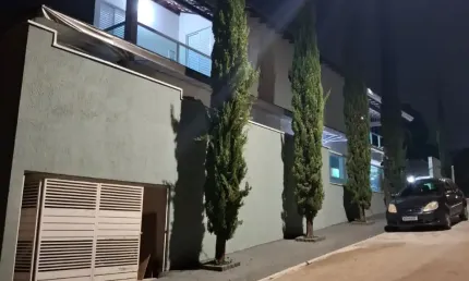 Casa Grande E Mobiliada De 3 Dormitórios Sendo 1 Suíte No Condomínio  Renascer 2 Jordanesia
