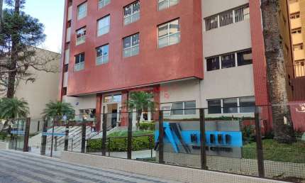 Sala comercial para alugar na Rua Nunes Machado, 472, Centro, Curitiba por R$ 700