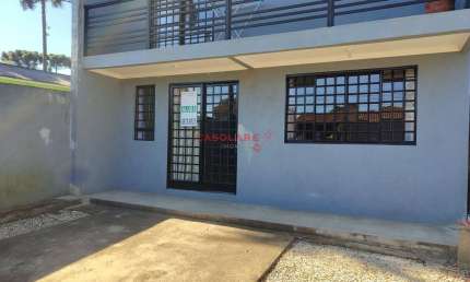 Casa com 2 quartos para alugar na Rua João Volpe, 575, Butiatuvinha, Curitiba por R$ 2.200