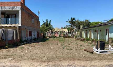 Terreno à venda na Rua Itu, 800, Balneário Figueirinha, Arroio do Sal