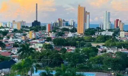 Sua Oportunidade de viver em um apartamento com 03 suítes com uma vista espetacular em Ponta Negra!
