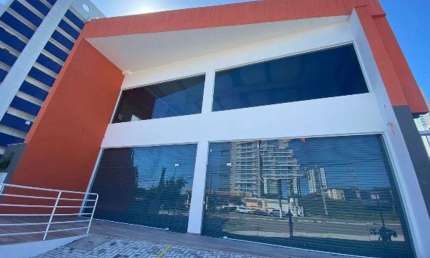 Fature o Ano inteiro! Empreendimento Comercial com localização privilegiada em Ponta Negra.