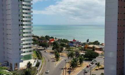 Espetacular Cobertura duplex com vista mar e piscina aquecida no coração de Ponta Negra!
