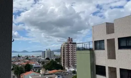 Apartamento com 2 quartos à venda no Estreito, Florianópolis  por R$ 850.000
