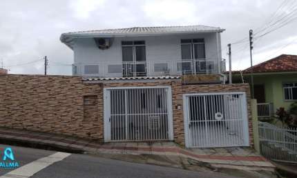 Casa com 4 quartos à venda na Rua Araci Vaz Callado, 2219, Coloninha, Florianópolis por R$ 730.000