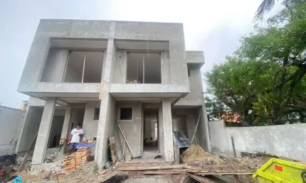 Casa com 3 quartos à venda no Campeche, Florianópolis  por R$ 1.590.000