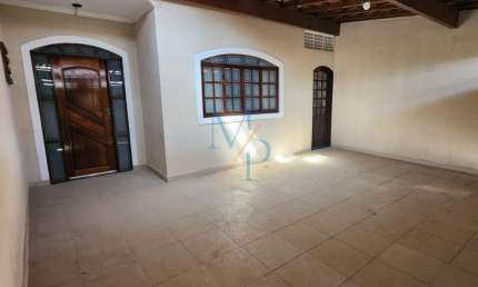 Oportunidade - Sobrado espaçoso no Bairro Villa Branca - Jacareí estuda permuta menor valor