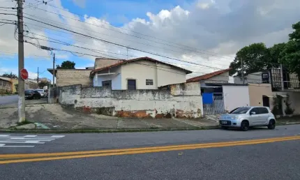 Casa com edícula - Ótima localização, no bairro Jardim Satélite