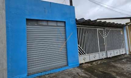 Linda casa, muito bem conservada com jardim e área gourmet nos fundos - Bairro tranquilo na Morada do Sol