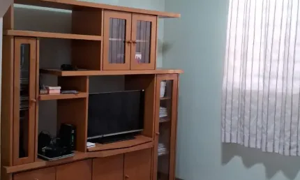 Casa com 3 dormitórios e cozinha planejada - Ótima localização, com variedades de comércios e 9 minutos do Shopping Jardim Oriente