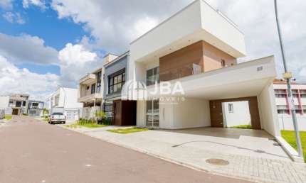 Casa em condomínio referência na região do Bairro Alto,