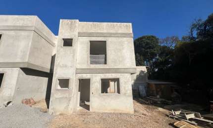 Ótima opção de sobrado em condomínio para quem procura conforto
