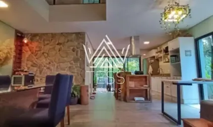 Casa em condomínio fechado com 3 quartos à venda na Rua Irma Schreiner Maran, 478, Santa Cândida, Curitiba por R$ 990.000