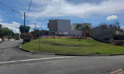 Terreno à venda na Rua João Batista Correa de Oliveira, 105, Campolim, Votorantim por R$ 410.000