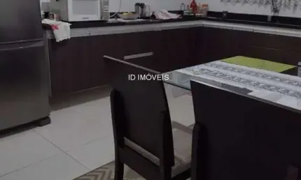 Casa com 2 quartos à venda na Rua Dirce Migliorini, 239, Jardim Nápoli, Sorocaba, 165 m2 por R$ 295.000