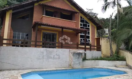 Casa com 3 dormitórios à venda, 198 m² por R$ 850.000 - Cabreúva - Mairiporã/SP