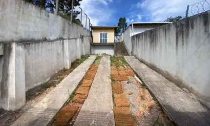 Casa com terreno com 265,69m² e 70m² de construção a venda por R$ 400.000,00  em Recanto Ouro Verde - Mairiporã/SP