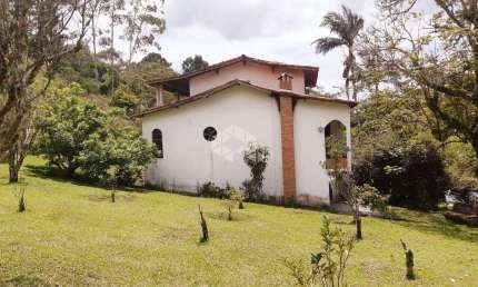 Chácara com 6 dormitórios, 400m de contrução á venda por valor de R$ 600.000,00-Vila dos Remédios-Mairiporã-SP